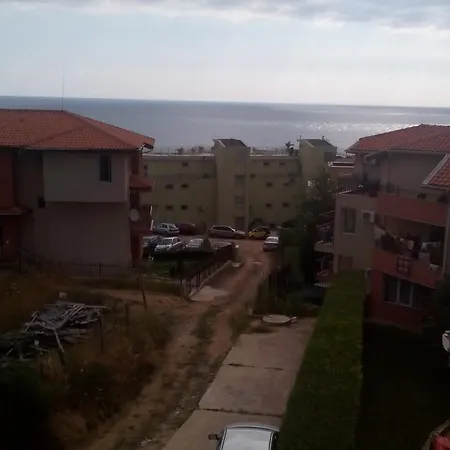 Apartament In Izgrev *